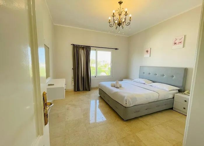 Villa Unique 6 Bedrooms 38 At White El-gouna